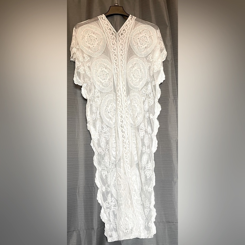 Lace cover up (sheer) - Picture 1 of 3